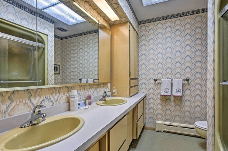 4 Bedrooms Cottage