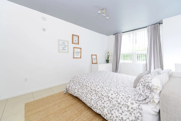 Miami World Rental - Midtown 507