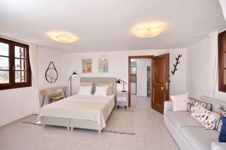 Center Penthouse