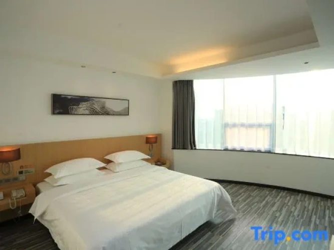 Luxury Suite