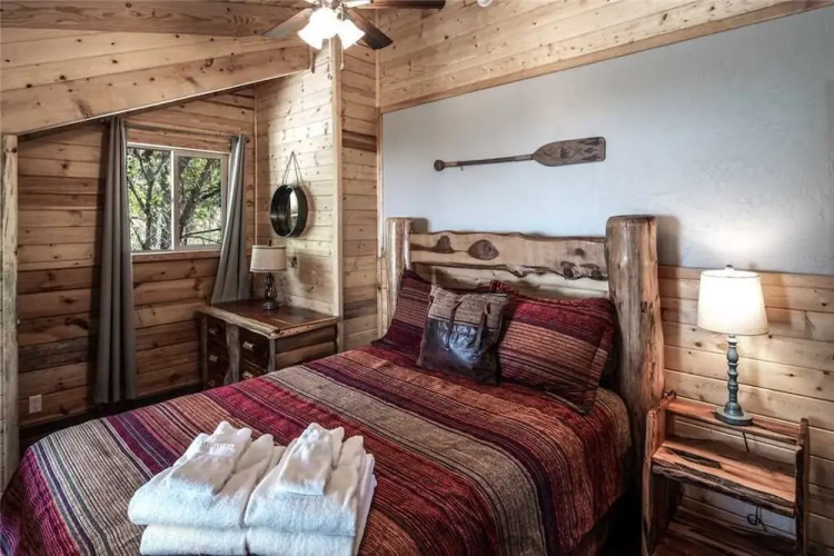 Clearwater Cabin - Three Bedroom Cabin