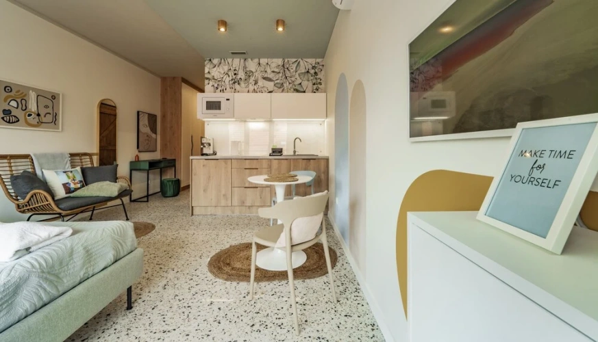 Deluxe Suite