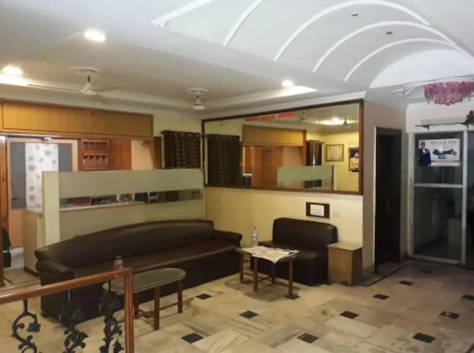 Hotel JK Raj