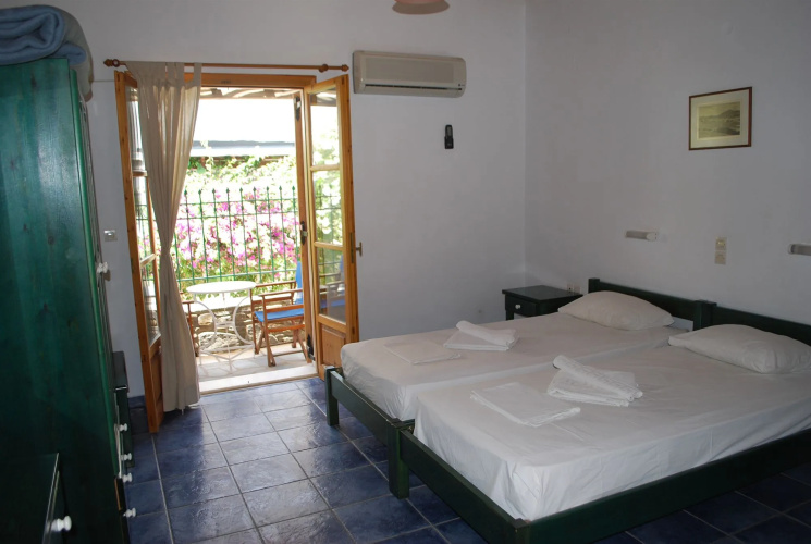 Siroco's Rooms And Studios