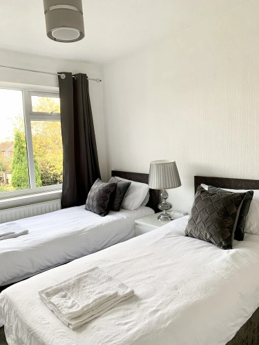 Immaculate 3-bed Travel Nest Unavailable