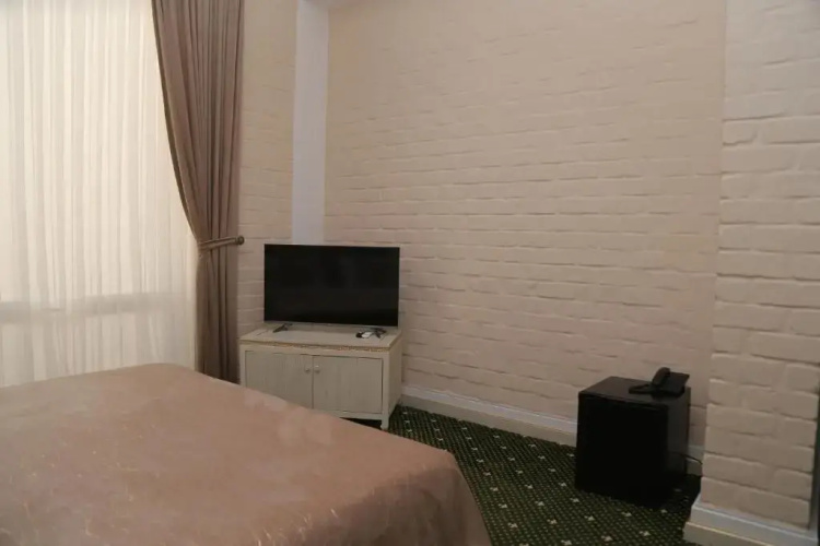 Bek Plus Hotel