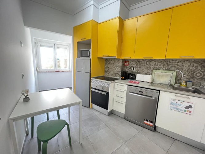 2 Bedrooms Apartment