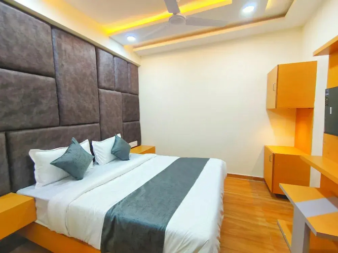 Hotel Krishna Park