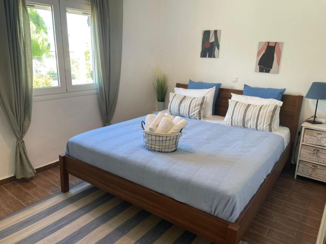 2 Bedrooms Cottage