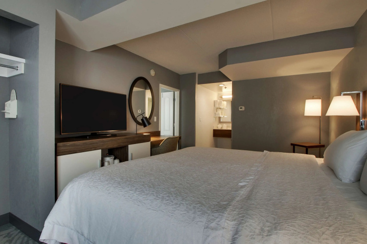 Hampton Inn & Suites Chicago/Aurora