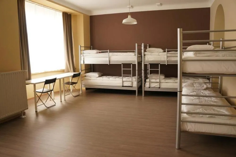ES Hostel