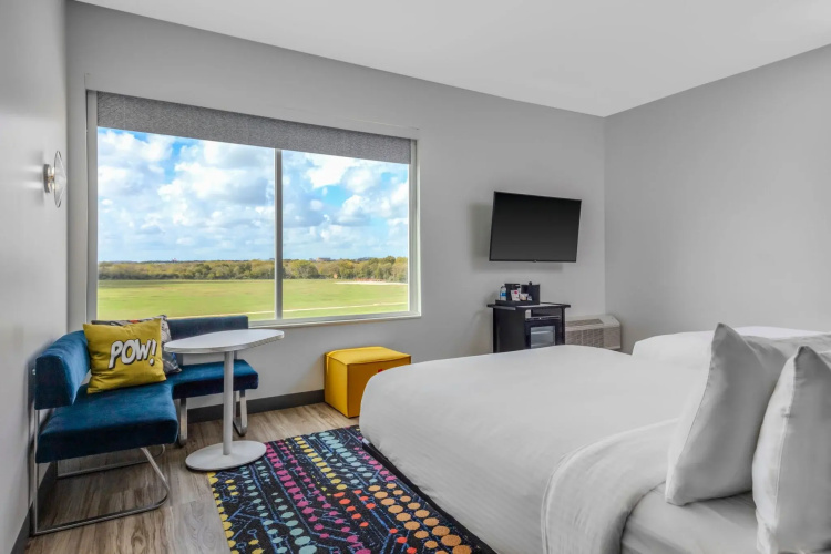 Aloft Dallas Arlington South
