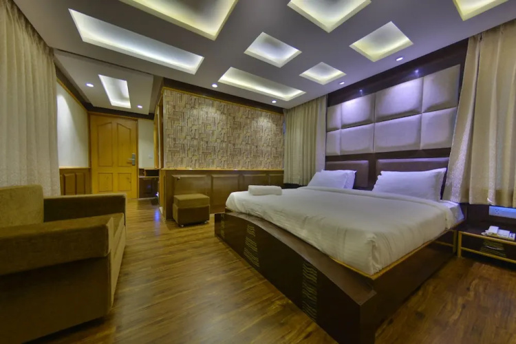 Hotel Village Walk