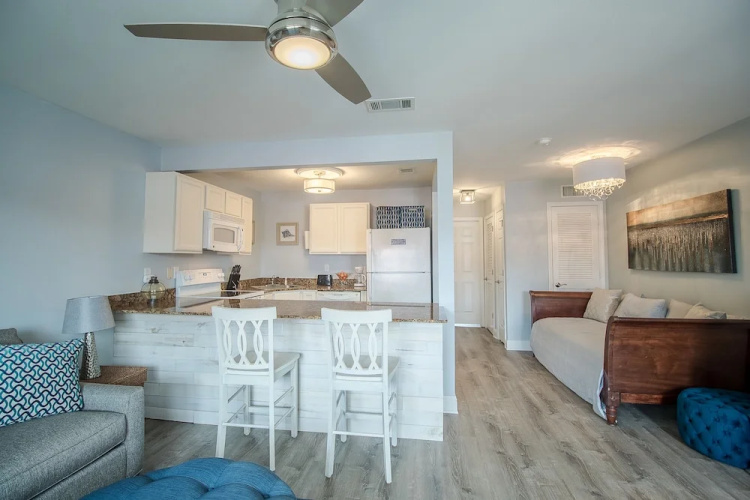 Oak Shores 86
