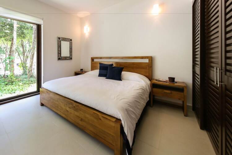 Hira G2 Couples Retreat By Gate48Over view