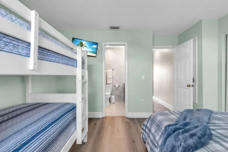 Bayview Beach Condo