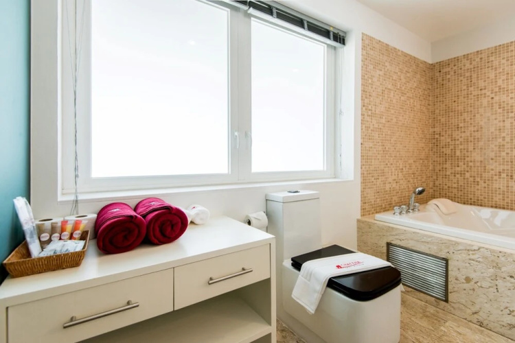 6BR Private Pool Villa Patong by Chattha