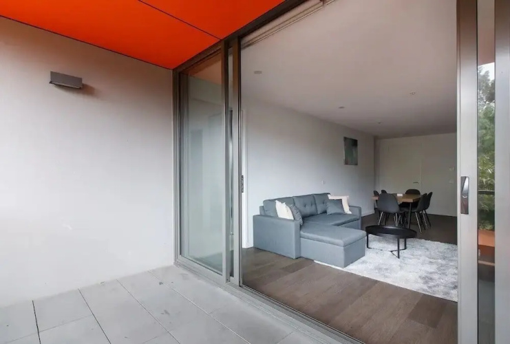 A 3BR Apt Next to Melbourne Zoo, Free Parking