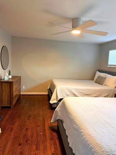 Modern 2 Bed Near Rice University