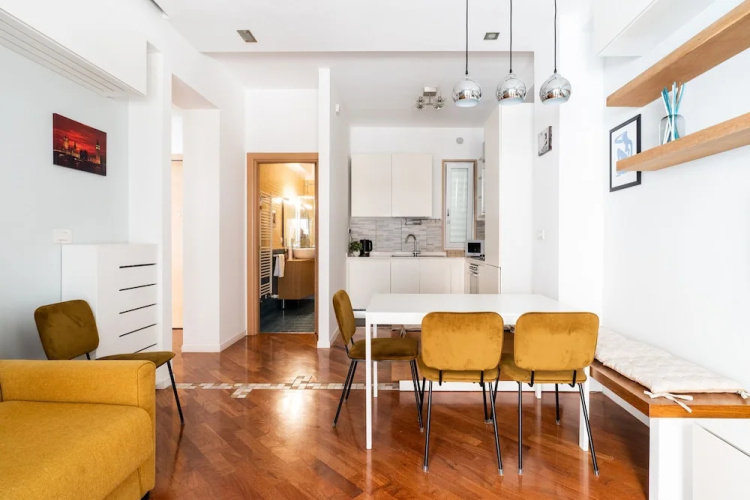 Levante 65 in Bari With 1 Bedrooms and 1 Bathrooms