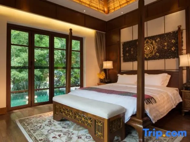 2 Bedrooms Luxury Villa with lake view