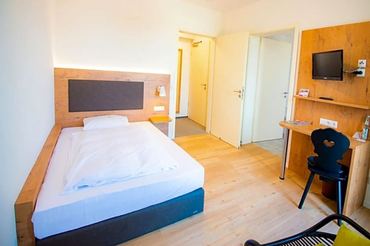 Standard Double room with view