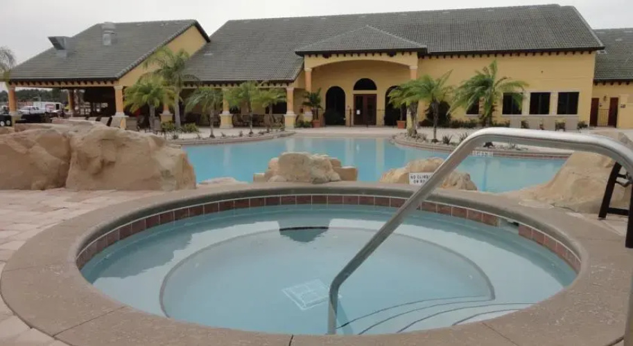 Paradise Palms