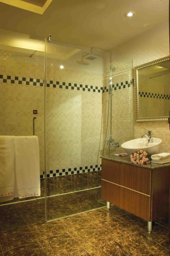 Spring Breeze Boutique Motel
