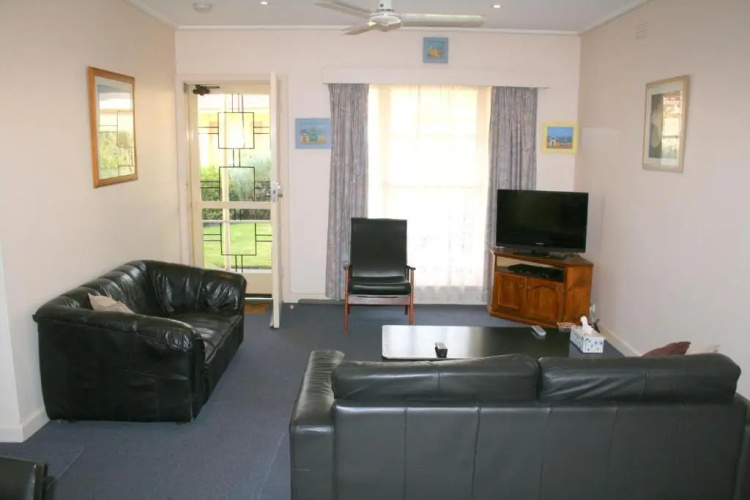 Rosebud Beach Unit 200 mt to Beach Late checkout