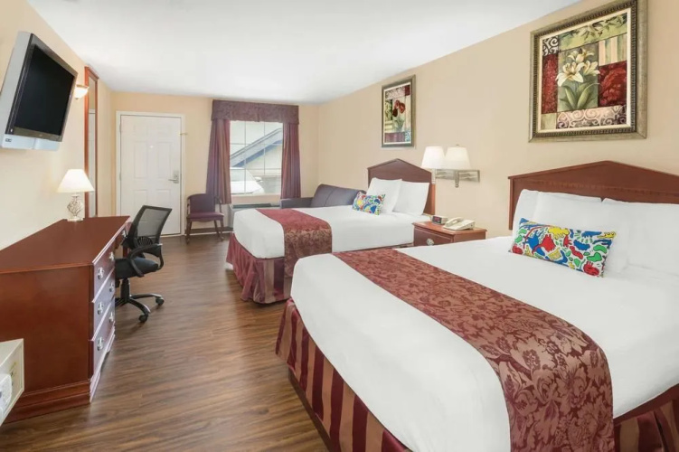 Baymont Inn & Suites Macon I-475