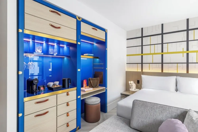 Premium Double room with city view
