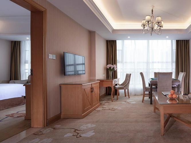 Double Suite