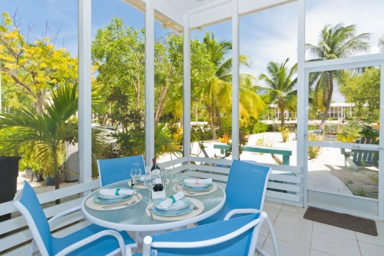 Rum Sands by Cayman Villas