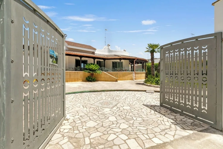 Standard Cottage