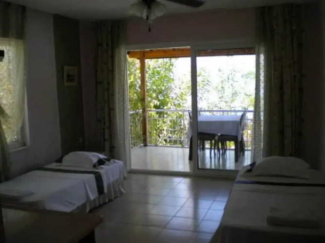 Dantel Restaurant & Pension