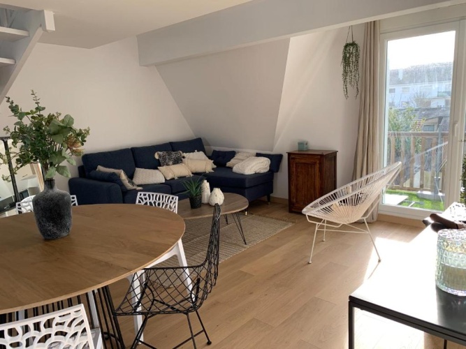 2 Bedrooms Apartment