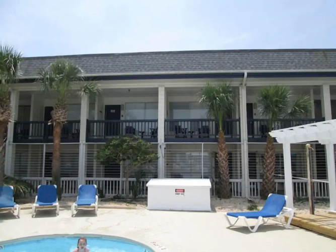 527 Sunsuite