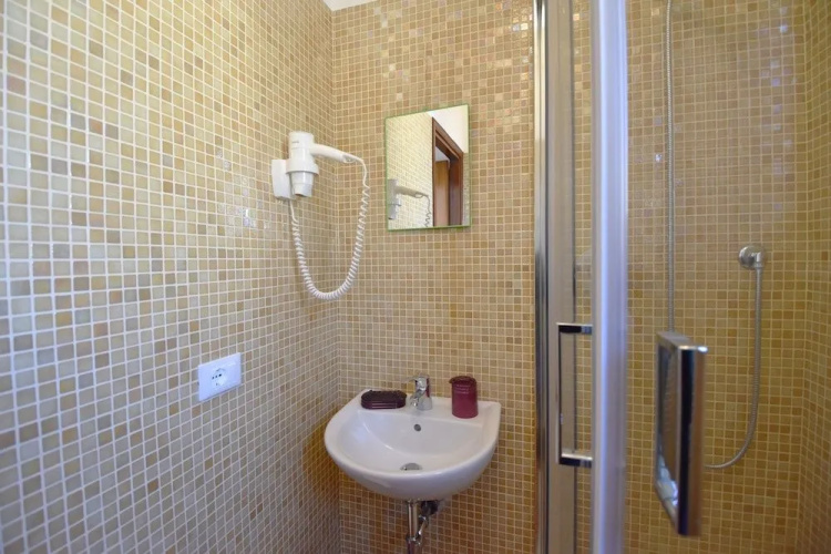 Nice & Warm Rooms