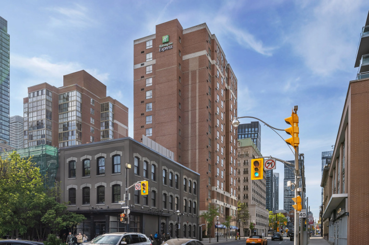 Holiday Inn Express Toronto Downtown photo 25