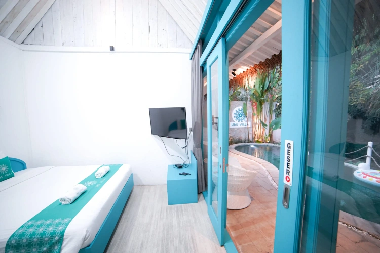 2 Bedrooms Villa