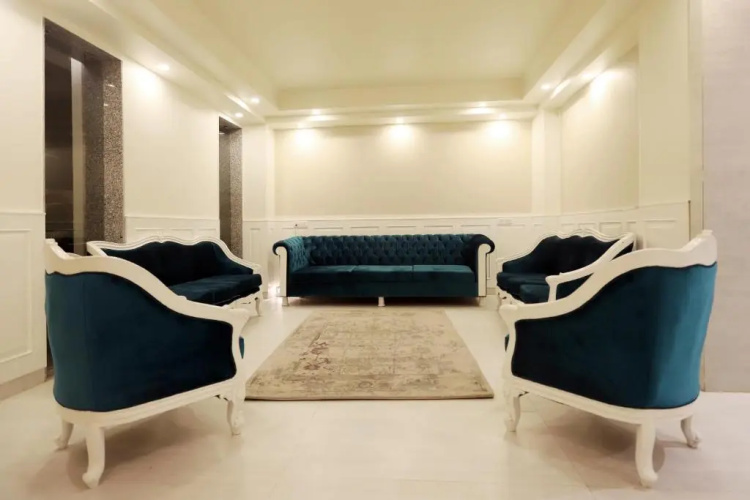 Hotel Magenta