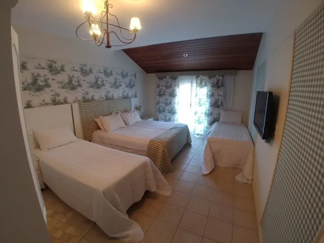 Hotel de Cavaru