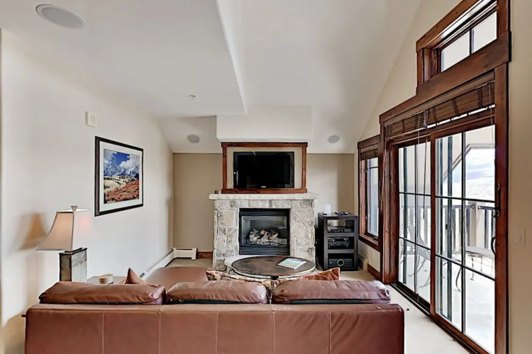1891shrv 2 Bedroom Condo