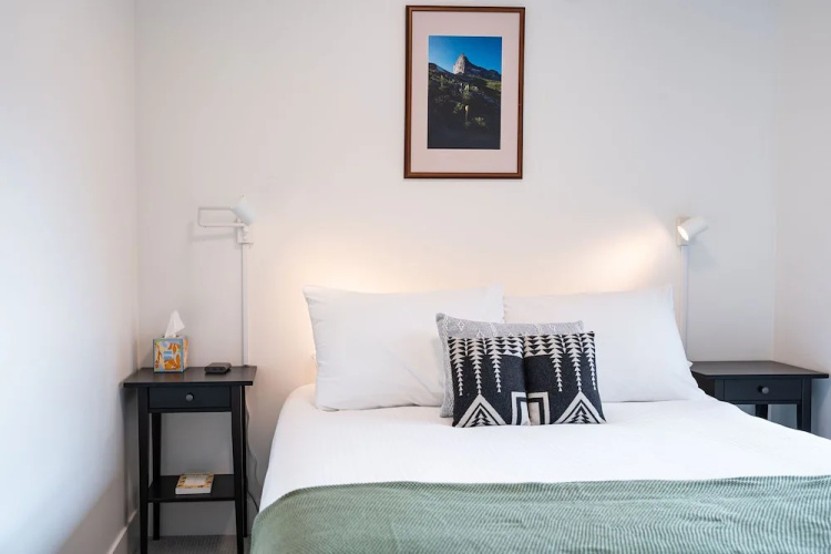 Wildflower Retreat-Revelstoke Vacations