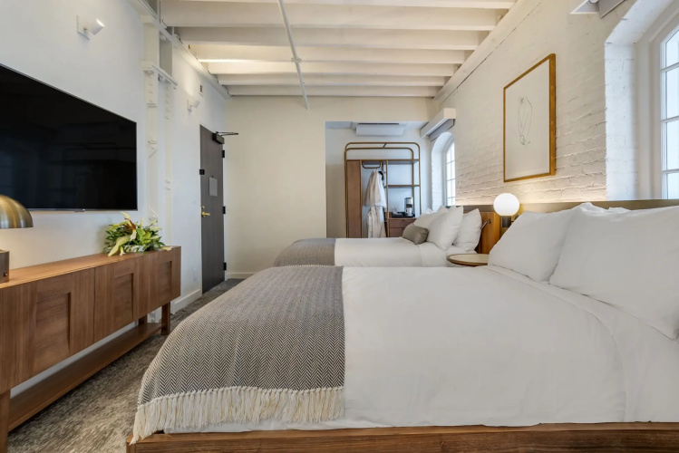 ONE11 Hotel