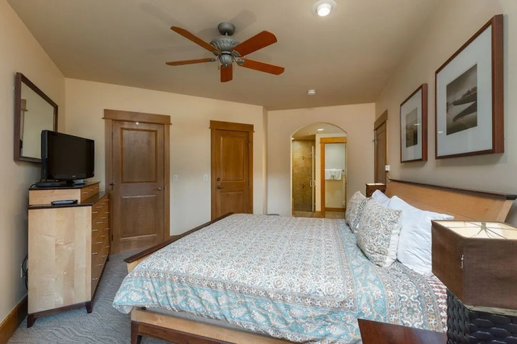 Lone Eagle #3009 - 2 Br Condo