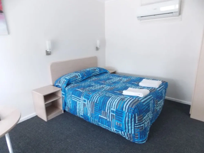 1 Bedroom Standard Double Suite