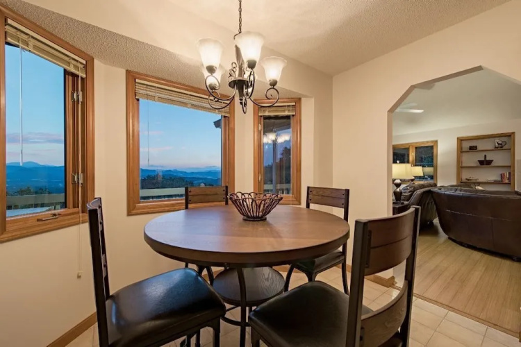 Sunset Peaks - 3 Br Home