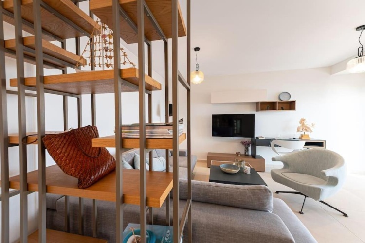 2 Bedrooms Villa