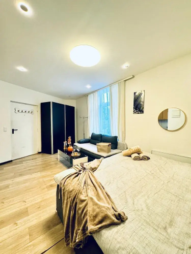 Central King Studio Downtown Area
